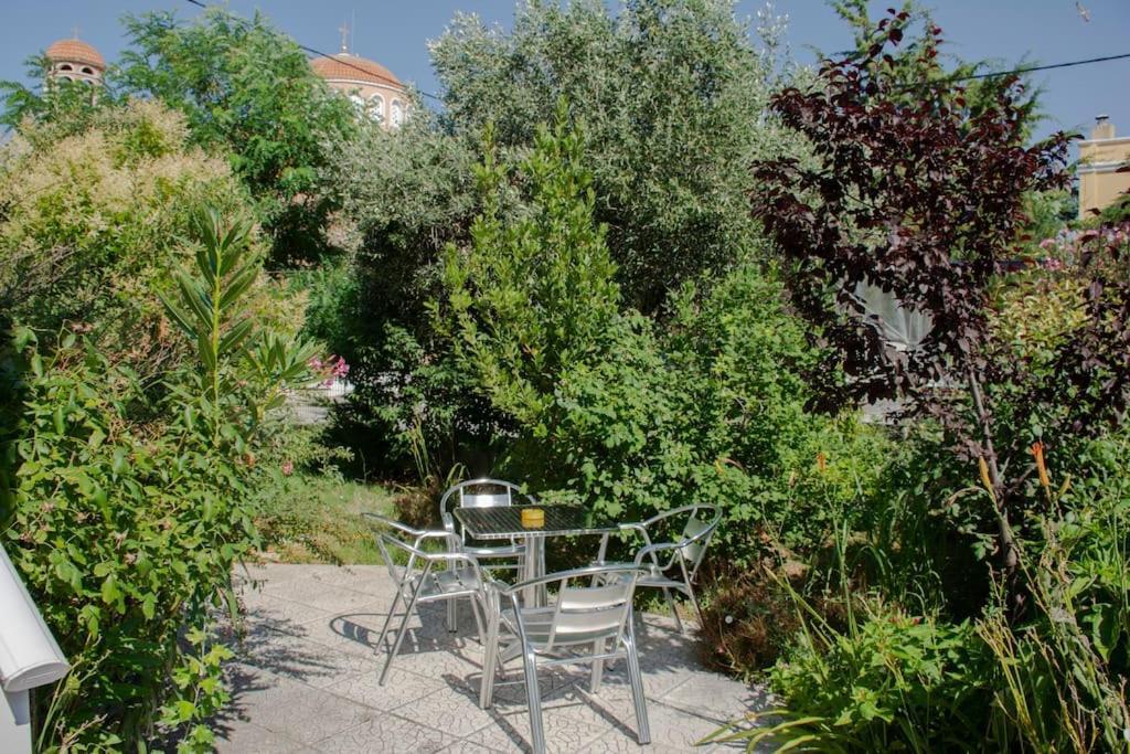 Appartement Anadora 2: Hospitable Stone House With Yard à Alexandroúpoli Extérieur photo